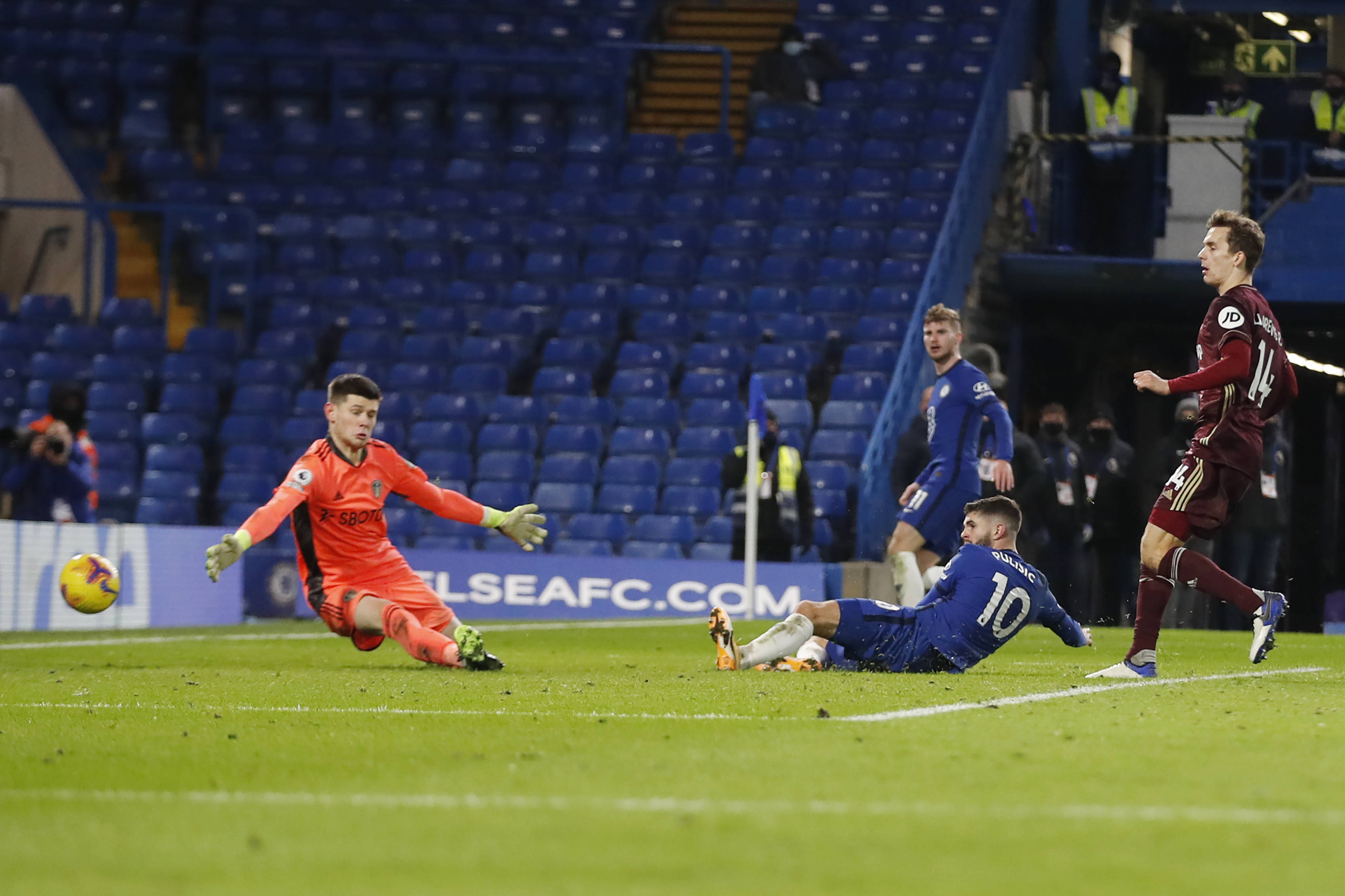 客场比赛则 客场比赛则