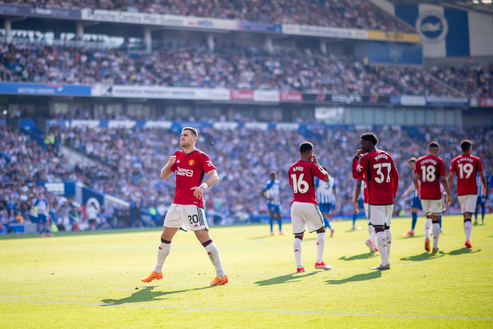 做出回应 做出回应